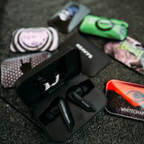 Heavys Wireless EarBuds - detail view | Silarius